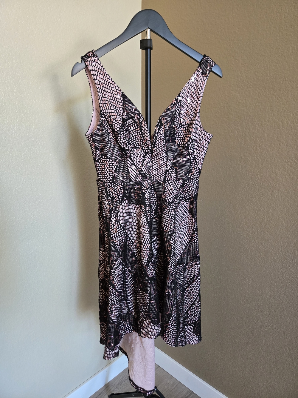 bailey blue Light Pink and Black Embellished Dress